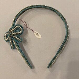 🤍✨ Handcrafted Beaded Headband with Pearl Accents & Bow Detail ✨🤍